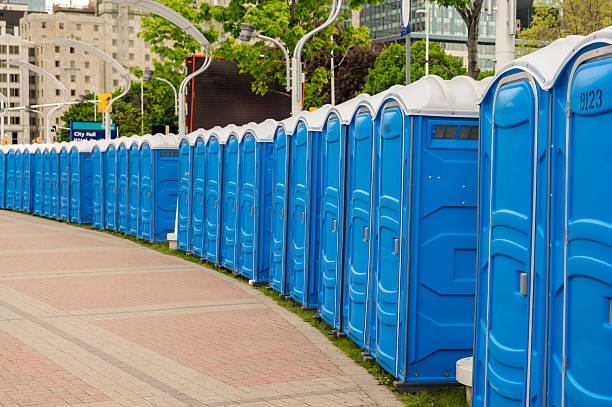 Best Deluxe Portable Toilet Rental  in Warsaw, MO