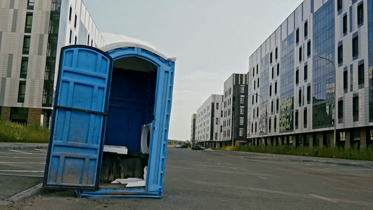 Best Portable Restroom Servicing (Cleaning and Restocking)  in Warsaw, MO